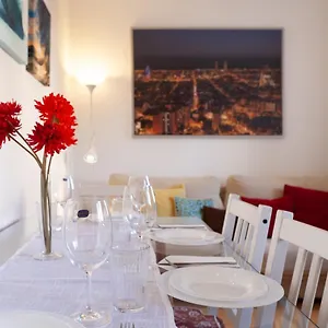 https://cute-urban-apartment.topbarcelonahotels.com
